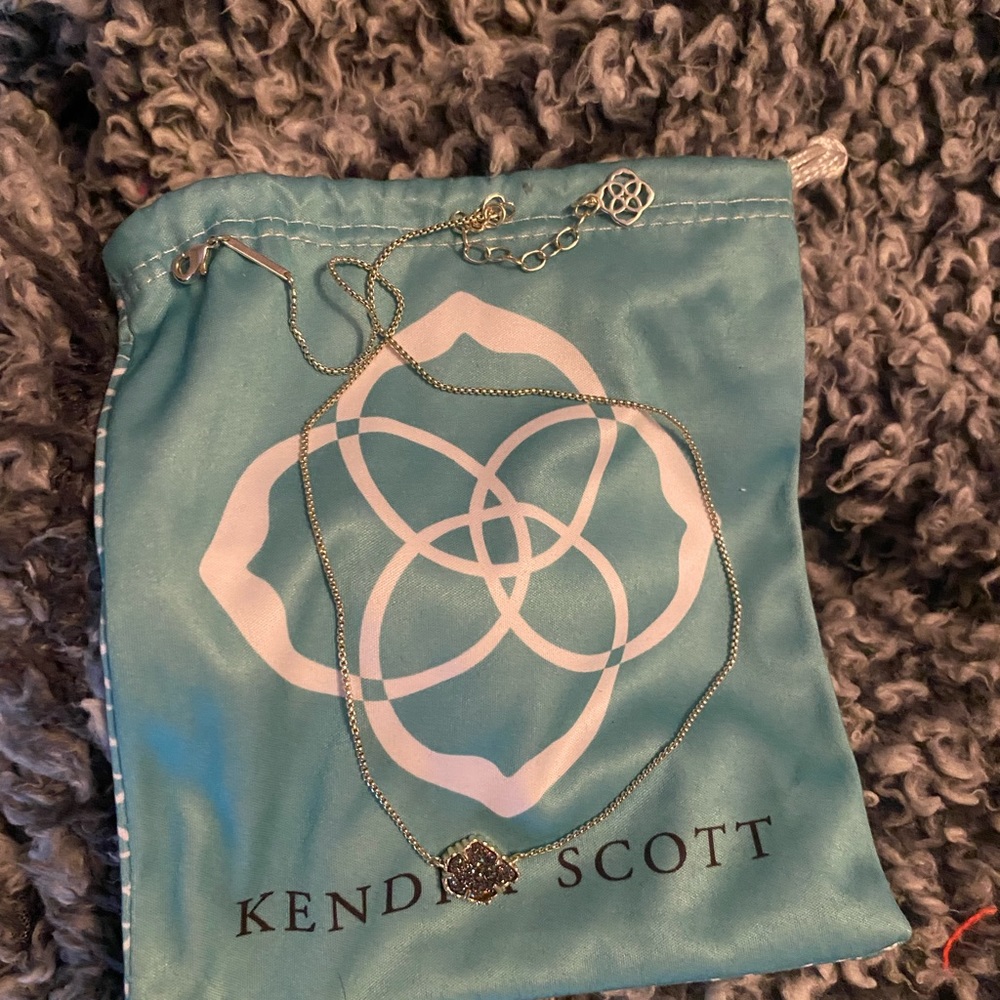 Kendra Scott Necklace - Picture 2 of 5